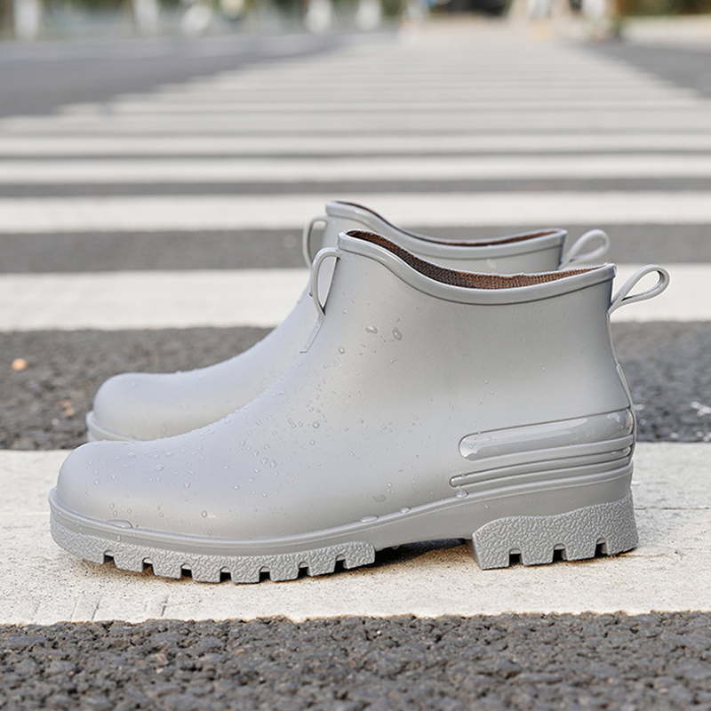 New Fashion Men Rain Boots Pla - Fishing Boots ulasan dan harga
